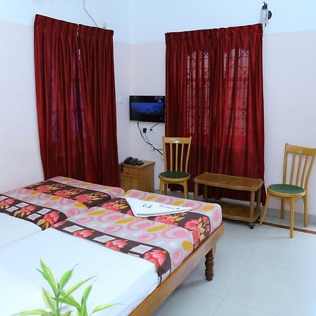 Princess Inn Royal Thiruvananthapuram Екстер'єр фото
